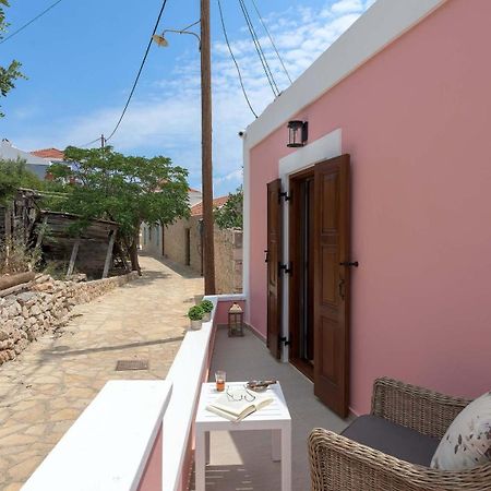 Captain'S Memories Stylish Harbour Apartments Χάλκη Εξωτερικό φωτογραφία